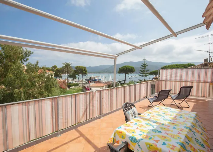 La Torretta - Helloelba Дом отдыха Марина-ди-Кампо